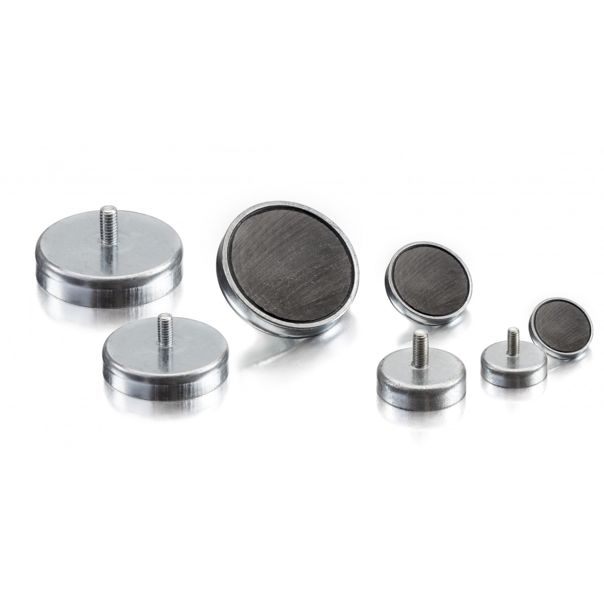 Ferrites pots with threaded pin