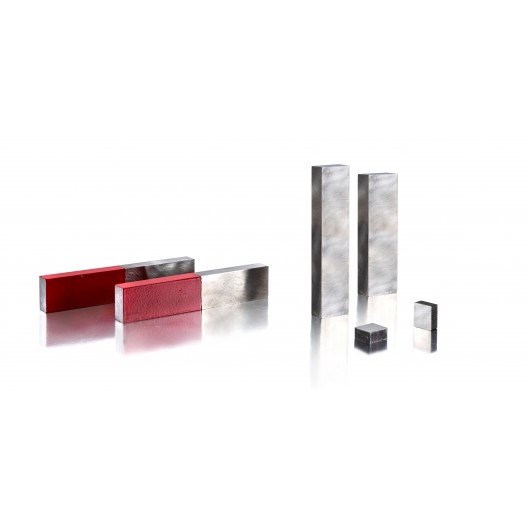 Alnico parallelepiped